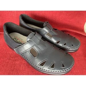 SAS Roamer Women 7 Dark Blue Leather EZ Strap Tripad Comfort Loafer shoe